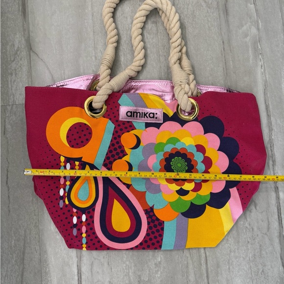 Amika Vibrant Floral Tote Bag - Picture 4 of 5